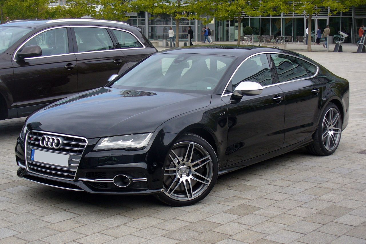 Audi S7 Sportback 4.0 TFSI quattro S tronic.JPG