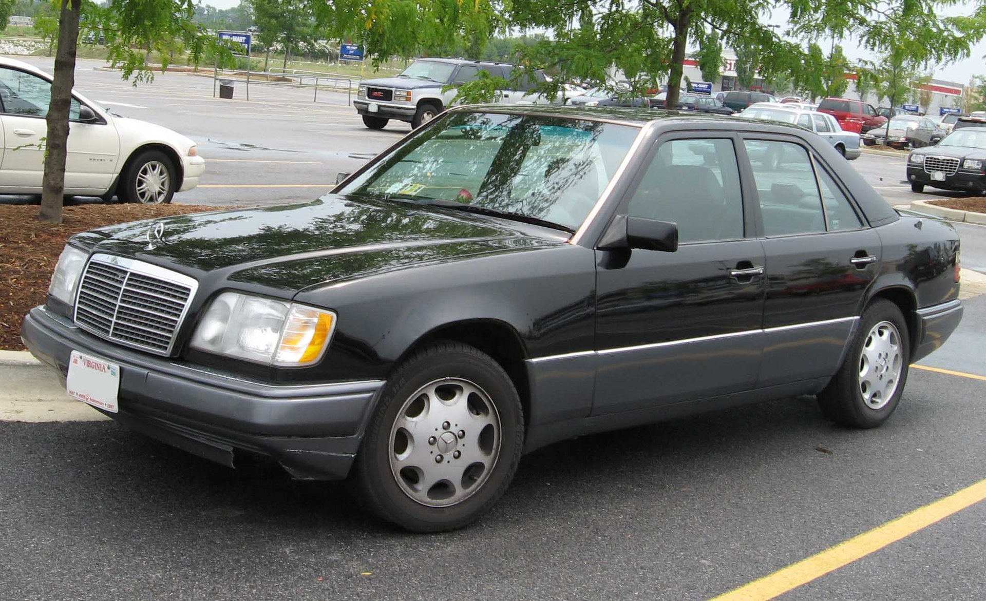 Mercedes W115 rear 20080701.jpg