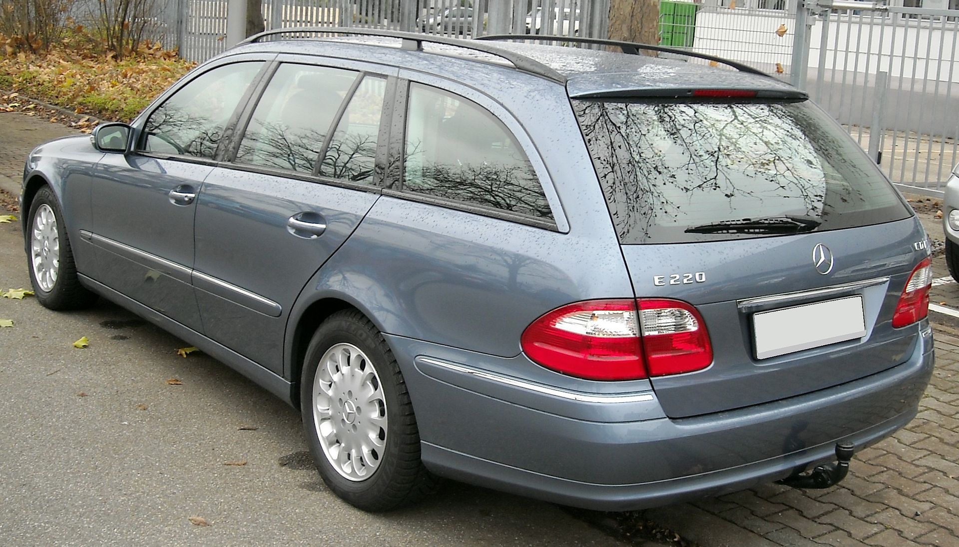 EM Mercedes 5796.jpg